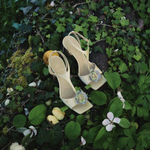 LE NÉNUPHAR AU FIL DES CRÉATIONS DIOR