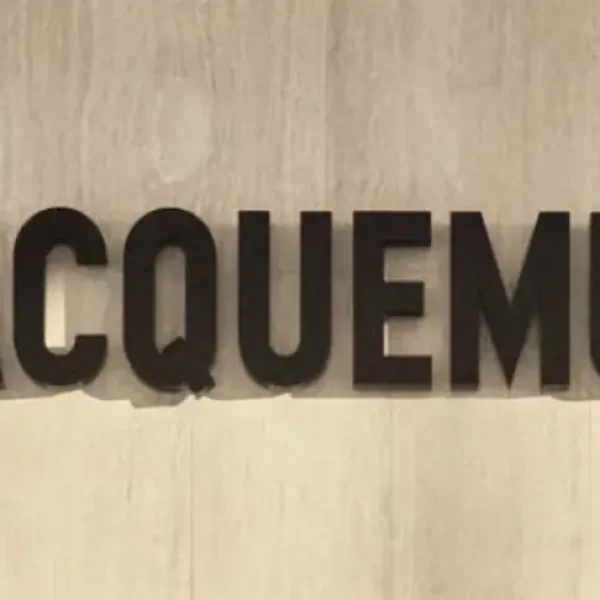 Jacquemus ouvre une boutique à l&rsquo;aéroport de Paris-Charles de Gaulle