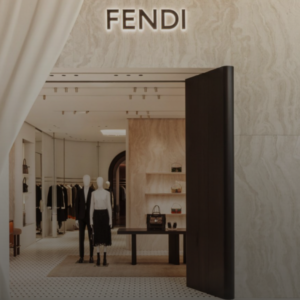 FENDI À OAKRIDGE PARK, VANCOUVER