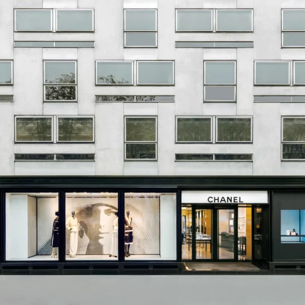 Chanel 42 Montaigne